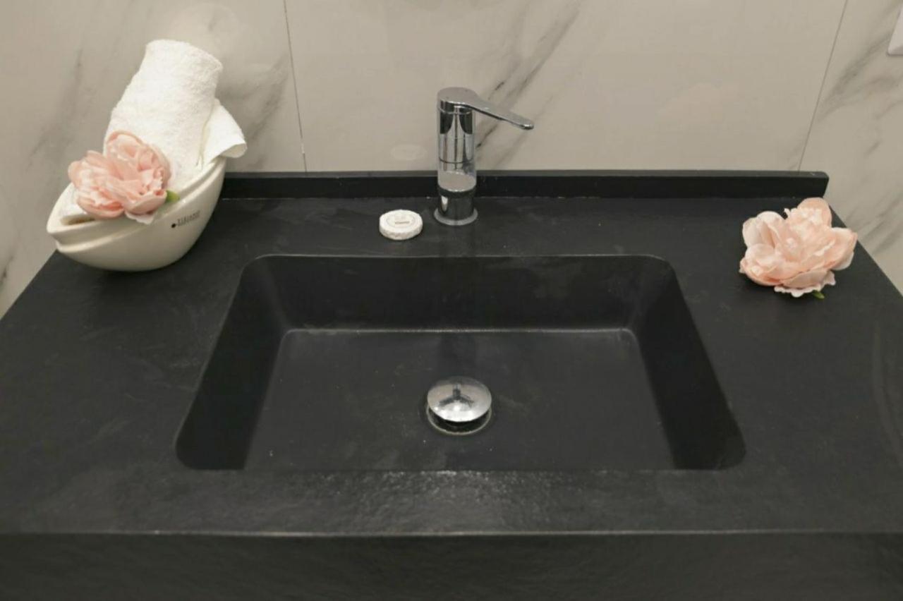 La Dukesca Chic Apartment Naples Luaran gambar