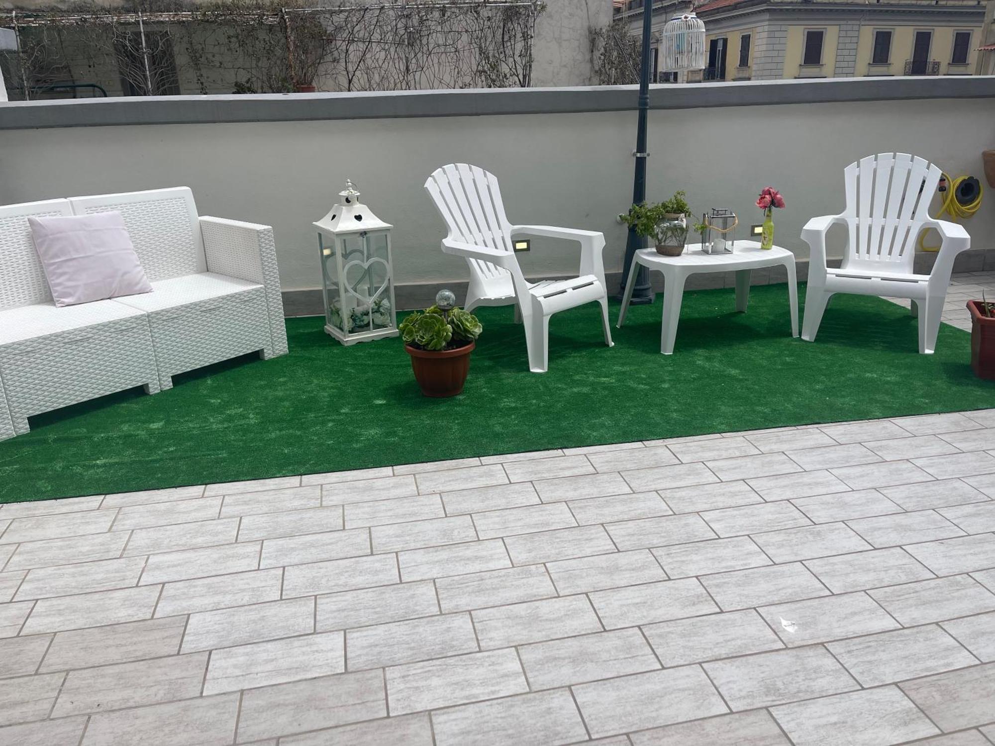 La Dukesca Chic Apartment Naples Luaran gambar